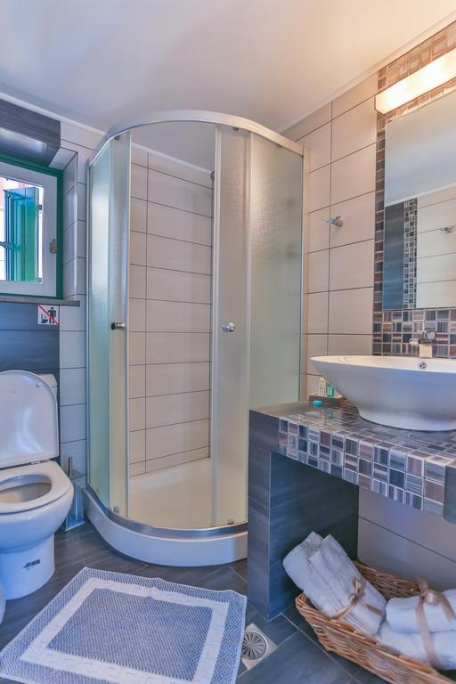 Annika Deluxe Apartments Сими Екстериор снимка