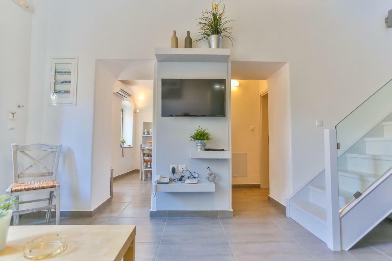 Annika Deluxe Apartments Сими Екстериор снимка